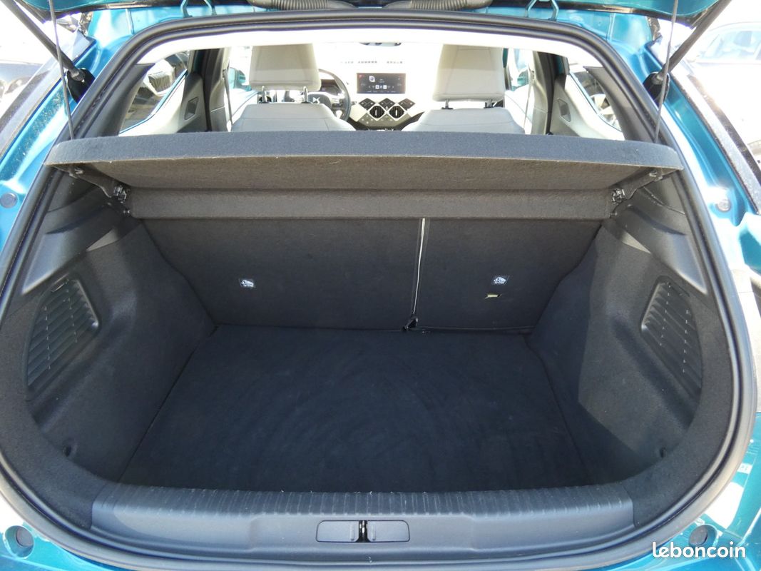 DS DS3 CROSSBACK BlueHDi 130 EAT8 Grand Chic (image 13)