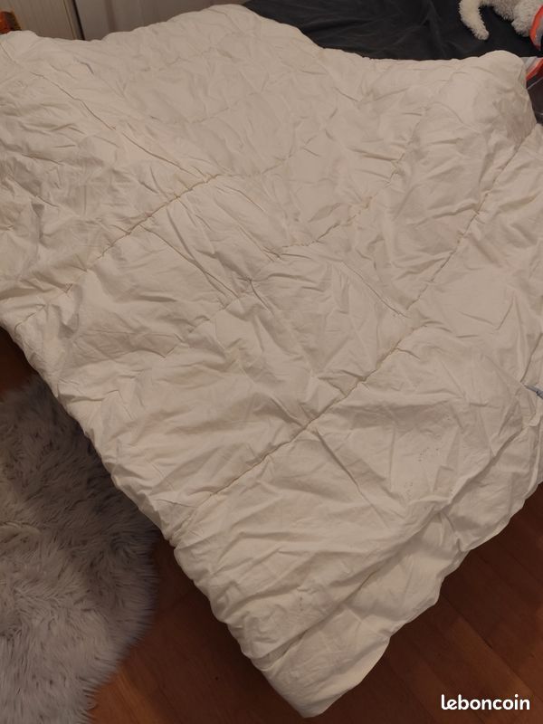 Couette blanche (image 1)
