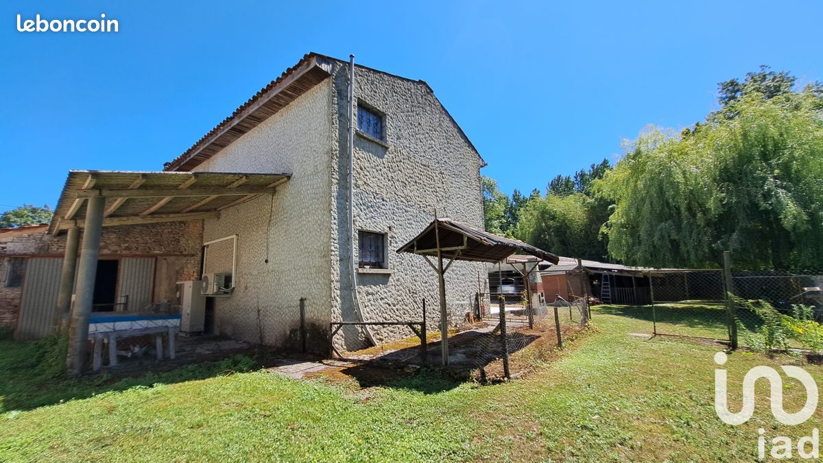 Maison 6 pièces 178 m² - Gensac-la-Pallue 16130 (image principale 10)