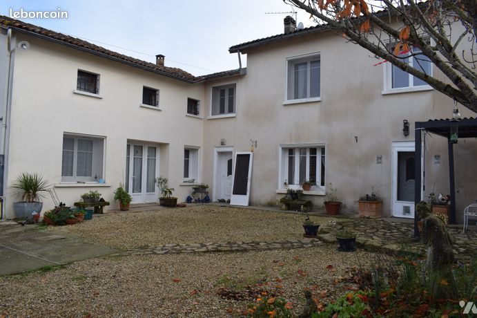 Maison 9 pièces 294 m²