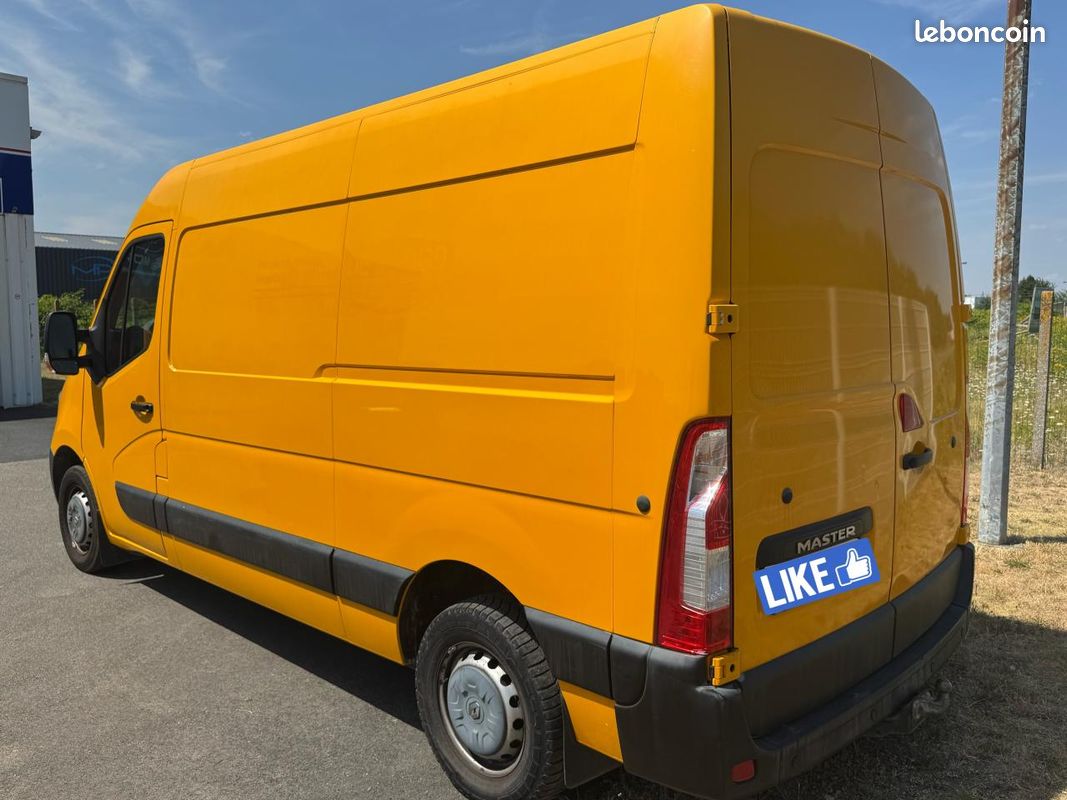 RENAULT MASTER Confort F3500 L2H2 2.3 dCi 145 CV 05/2017 garantie 12 mois (image 4)