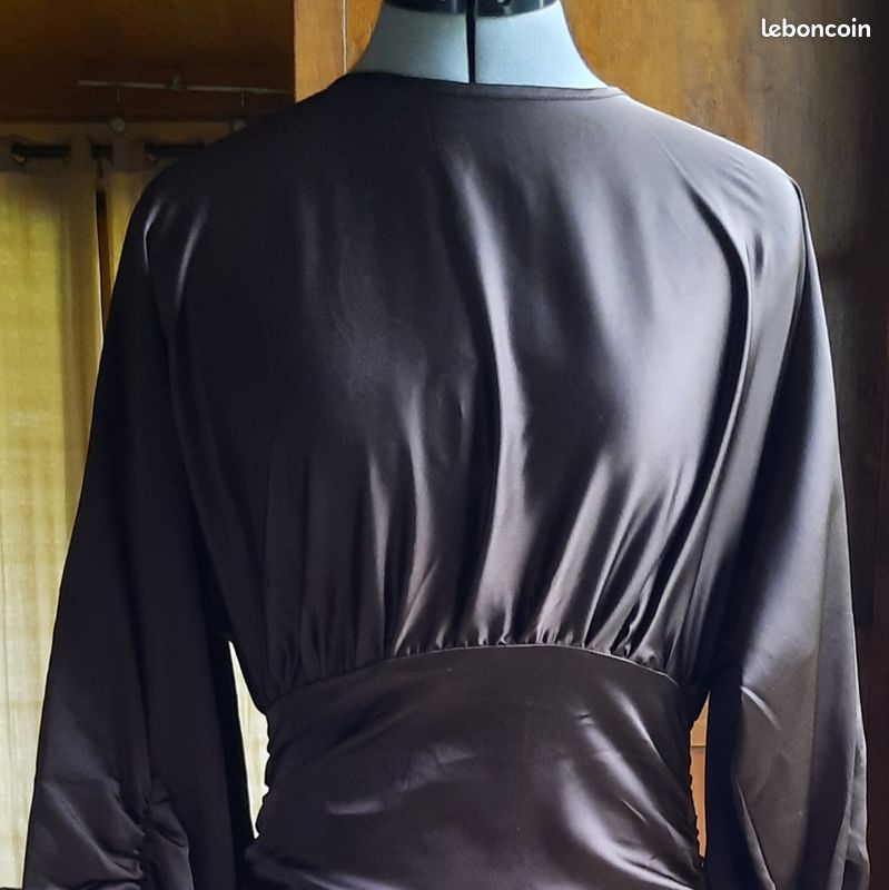 Magifque Robe satin marron ,Prettylittlething, taille XS/34 (lisa2163/lisa2163-femme34) (image 1)