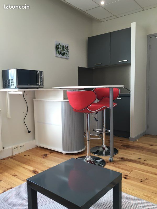 Appartement 1 pièce 23 m² · à Moulins · 23 m² · 290 €/mois