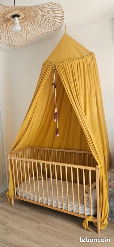 Lit bébé bois (image 1)