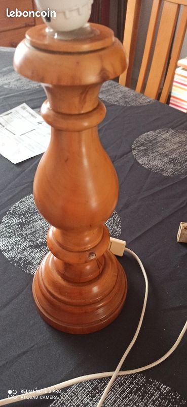 Pied de lampe bois (image 1)