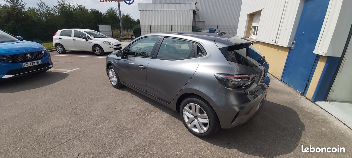 Clio evolution dci 100 cv dispo (image 4)