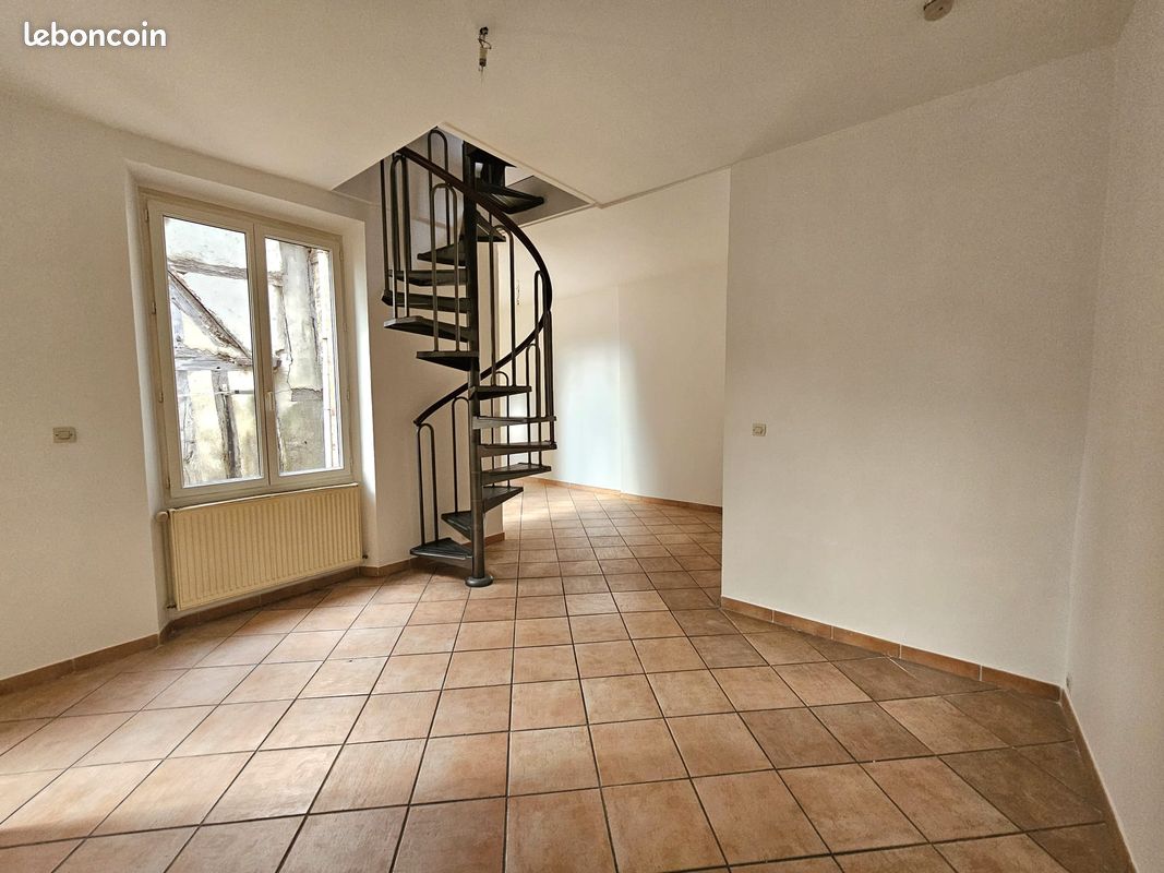 Appartement 2 pièces 51 m² · à Sens · 51 m² · 85 000 €