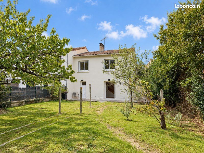 Maison 4 pièces 100 m² · à Angoulême · 100 m² · 1 050 €/mois