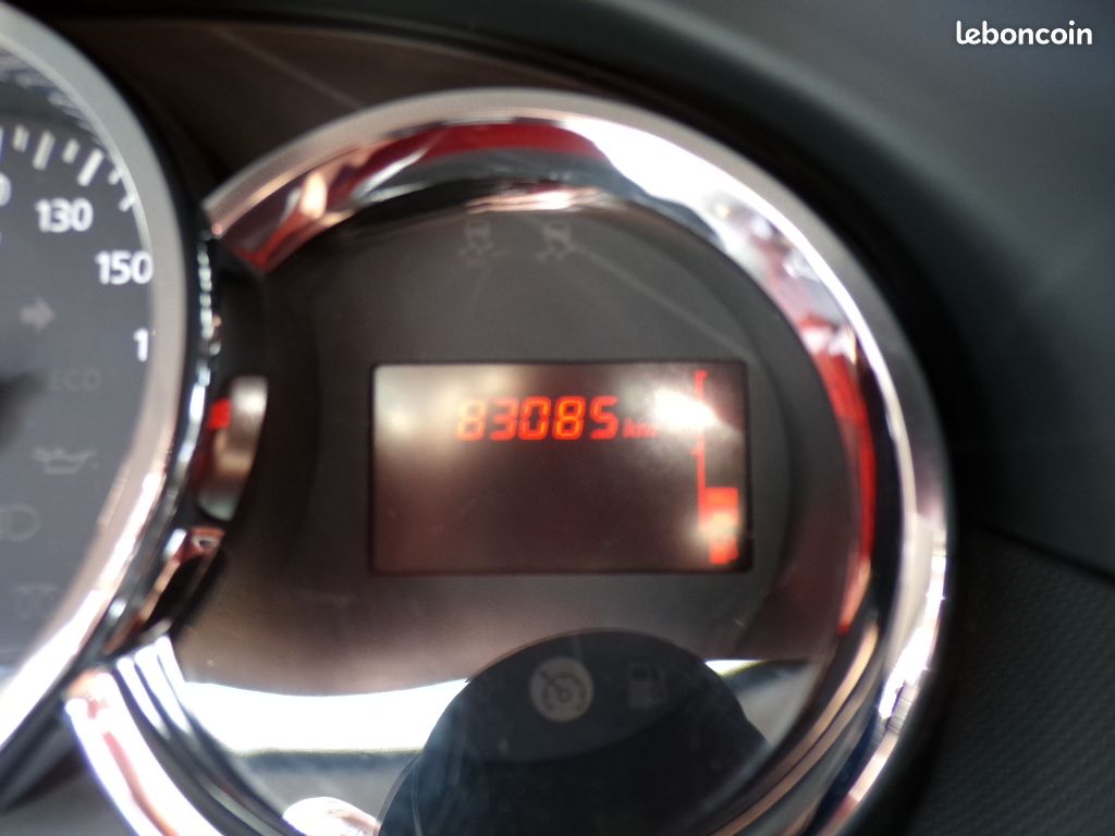 Dacia Duster 1.5 dCi 110 4x4 Prestige (image 10)