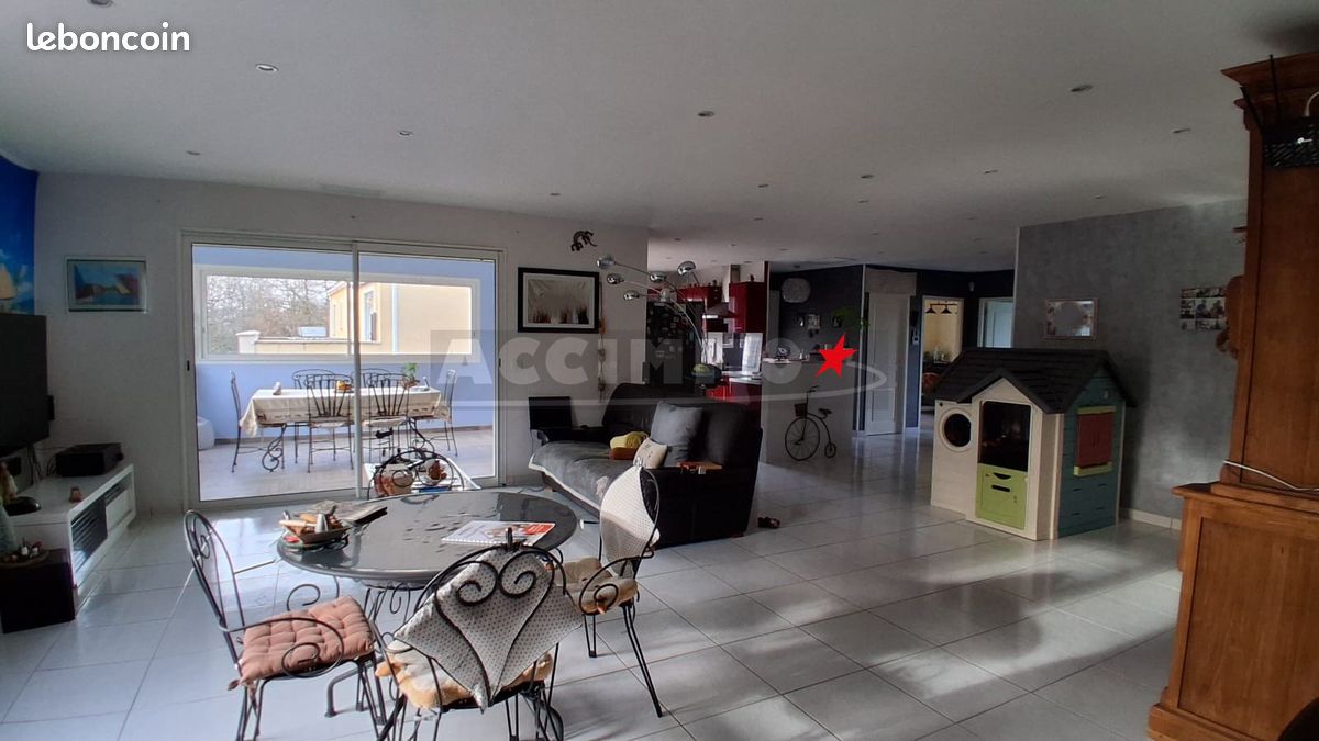 Maison 6 pièces 143 m² · à Réalmont · 143 m² · 259 000 €