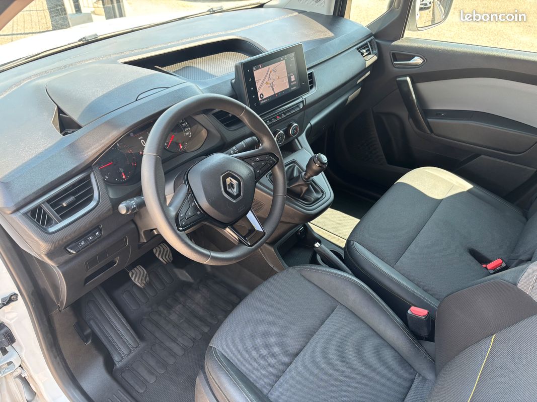 12 492 HT • Kangoo Express Van 1.5 DCI 95 Extra 3 places (image 3)