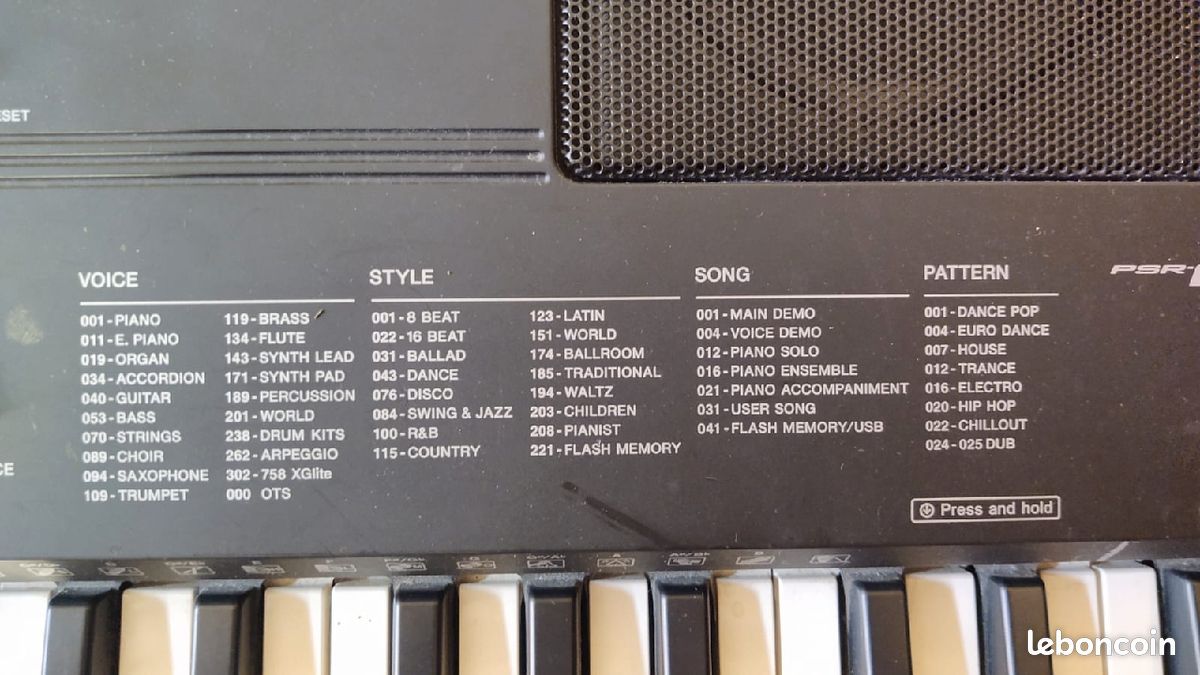 Piano synthétiseur Yamaha 76 touches (image 3)