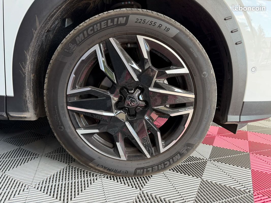 Peugeot 3008 III Hybrid 136 Allure (image 20)