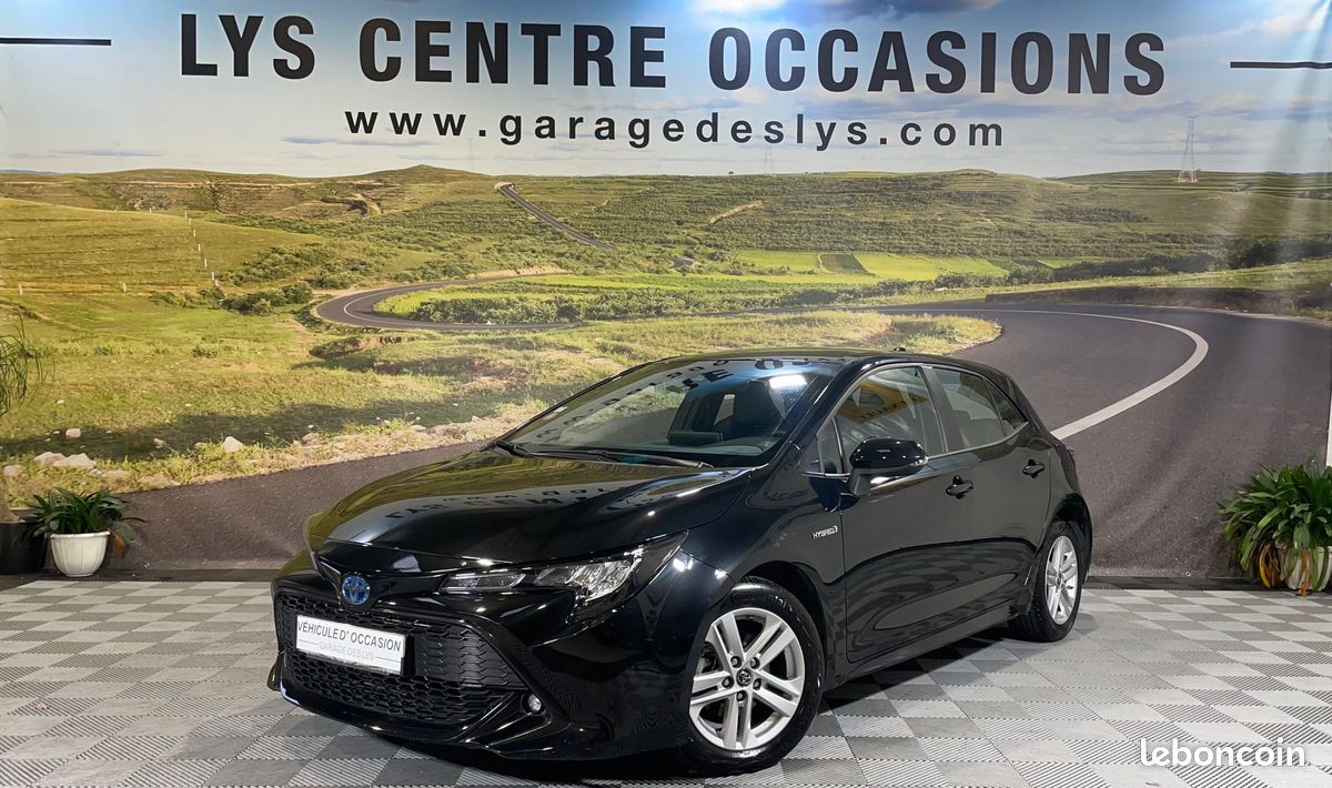 TOYOTA COROLLA HYBRIDE 122h DYNAMIC BUSINESS (image 1)