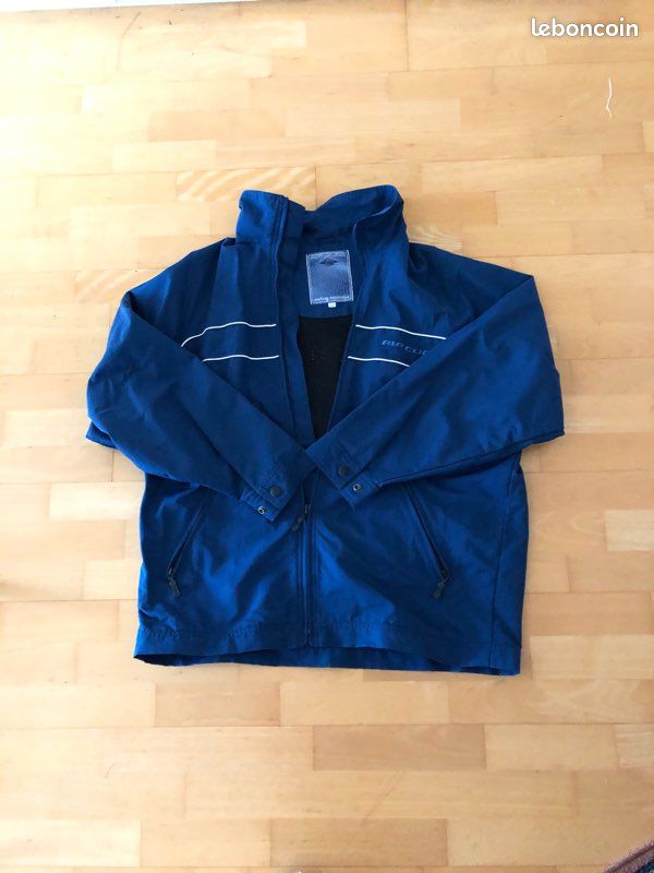Veste imperméable taille M marque Rip Curl (image 1)