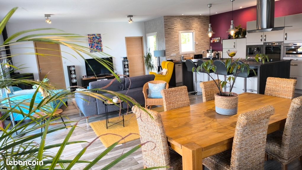 Maison 6 pièces 168 m² · à Chassy · 168 m² · 339 000 €