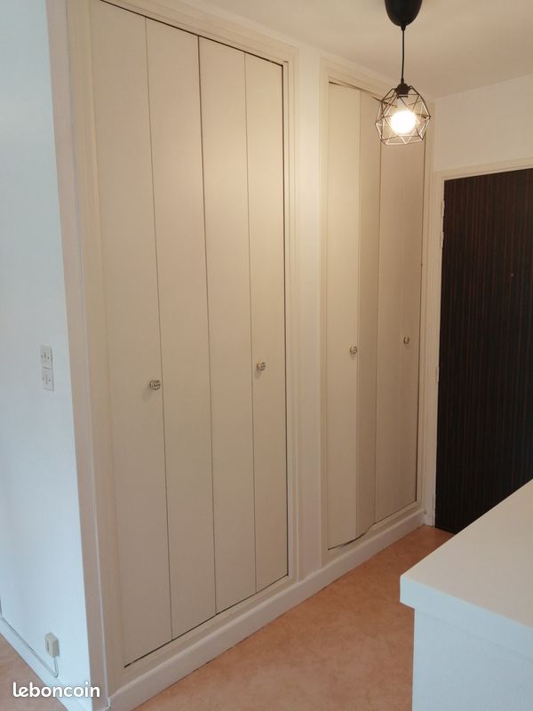 A louer Studio meublé de 27 m² (26 carrez), au calme et très lumineux, vue dégagée - Ussel 19200 (image principale 5)