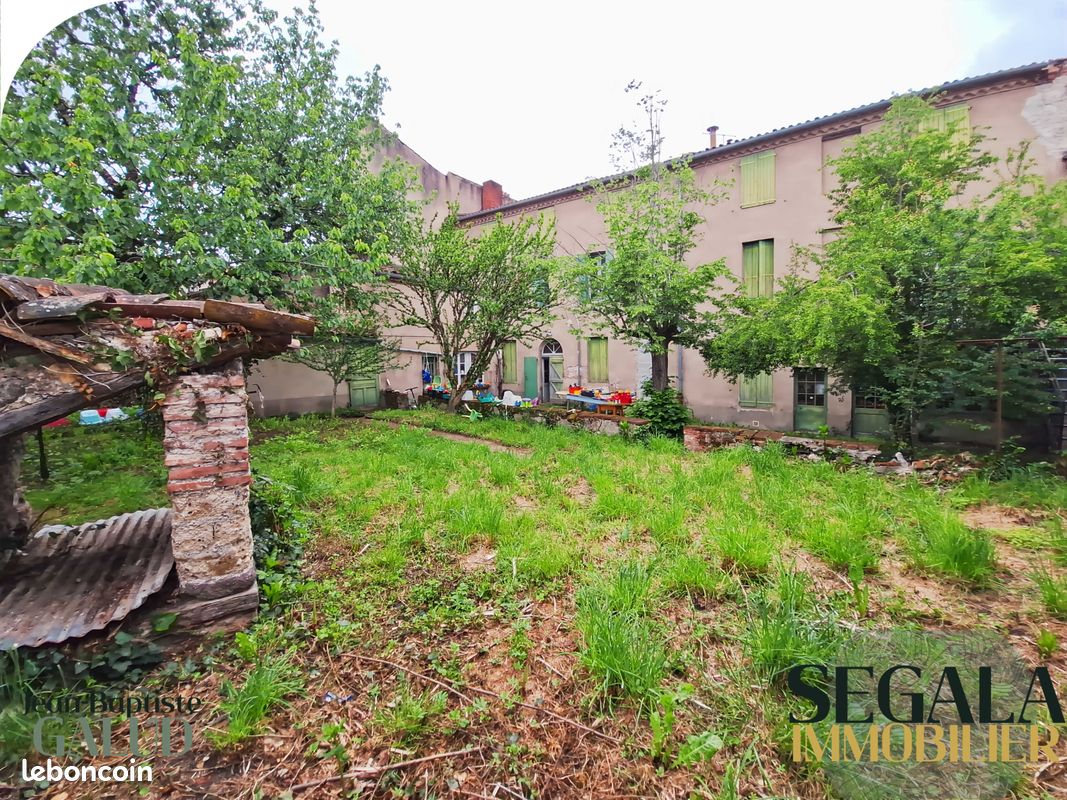 Immeuble 485 m² · à Carmaux · 485 m² · 185 000 €