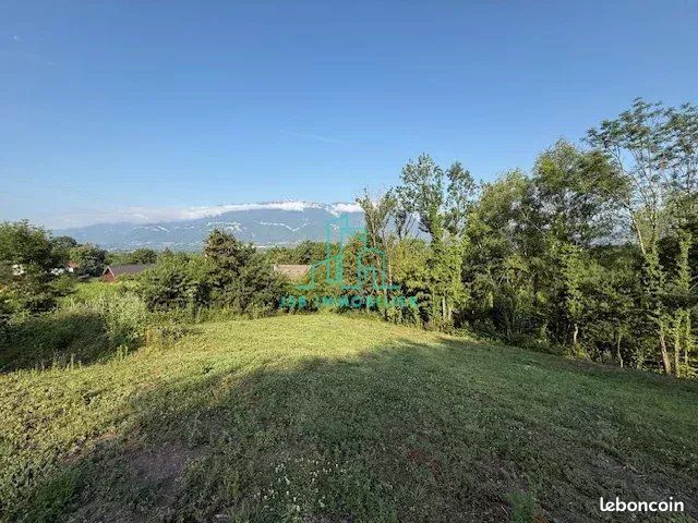 Terrain 2000 m² · à Les Mollettes · 2 000 m² · 145 000 €