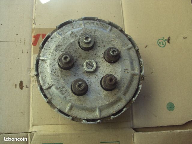Embrayage de kawasaki 250 kx de 1981 (image 1)