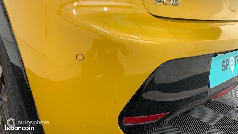 Peugeot 208 1.2 PureTech 100ch S&S GT Line 118g (image 21)