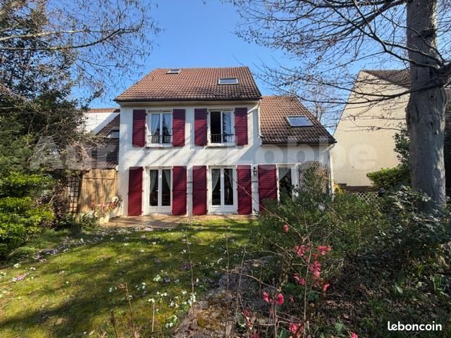 Maison 5 pièces 135 m² · à Gressy · 135 m² · 340 000 €