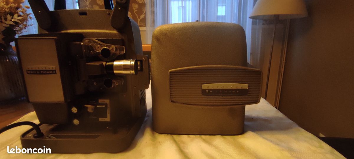 CCAMERA 8MM BELL Howell Autoload 442Psoptronic Eye EUR 15,00 - FR