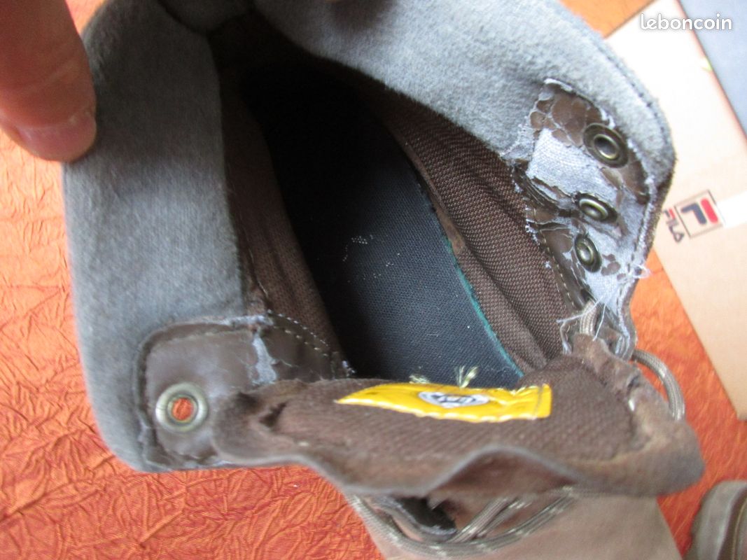 CHAUSSURES CATERPILLAR pointure 43 (image 5)