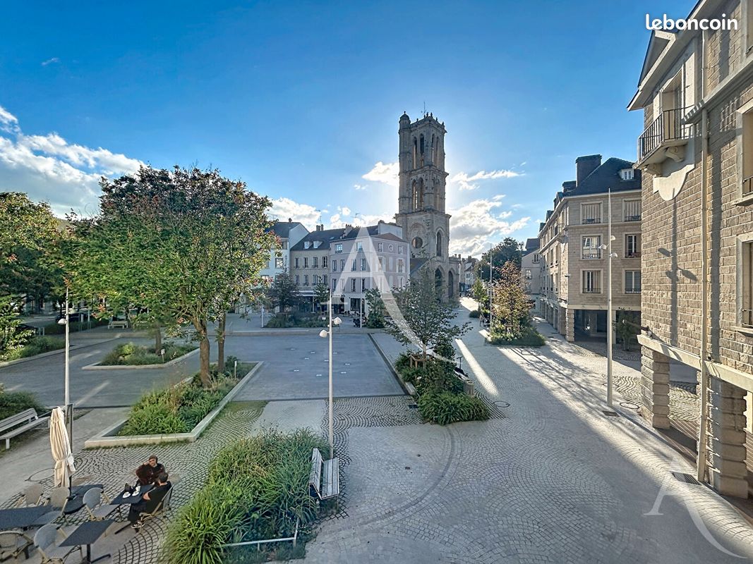 Appartement 2 pièces 57 m² · à Mantes-la-Jolie · 57 m² · 140 000 €