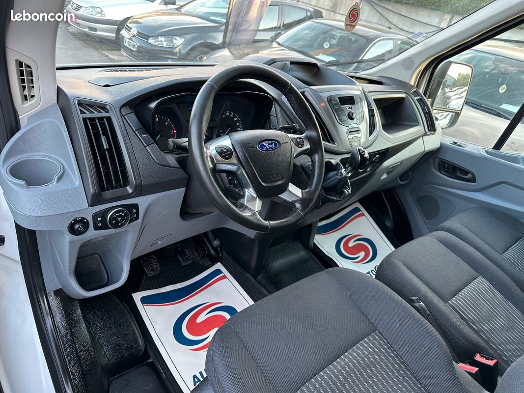 Ford Transit L3H2 2.2 TDCI 155CH - 1ère Main - Suivi Complet chez FORD - ATTELAGE - Clim - Caméra de Recul (image 3)