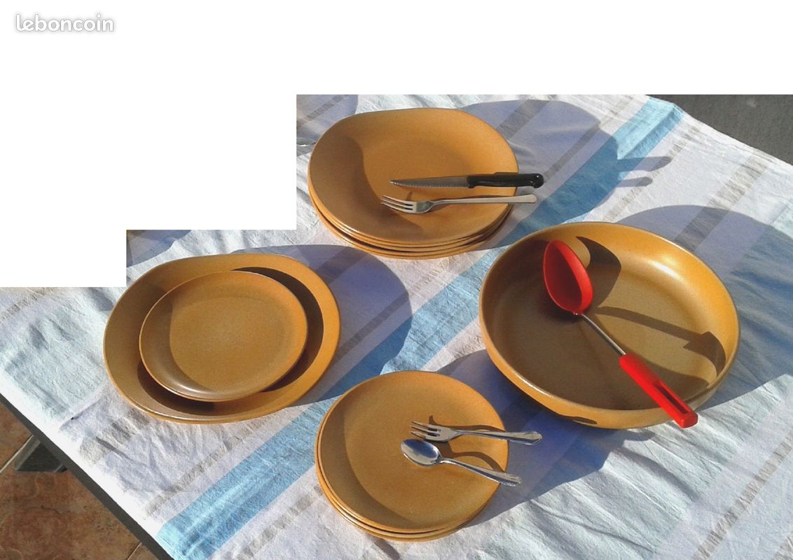 Saladier Bol Avec Bec Verseur Pyrex Années 70 Vintage France