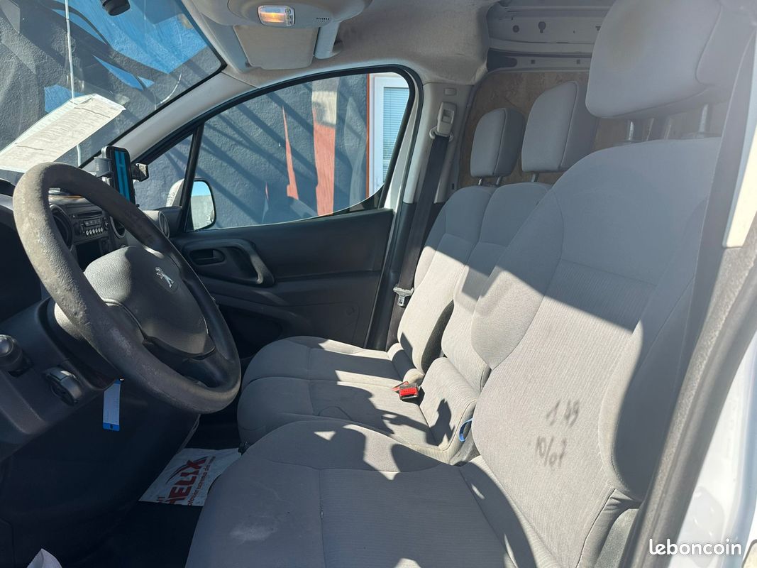 Peugeot Partner 120 L1 1.6 VTI 98 BVM5 PACK CLIM (image 9)