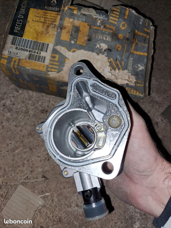 Pompe à vide de freinage renault clio 1 trafic 1 megane 1 (image 1)