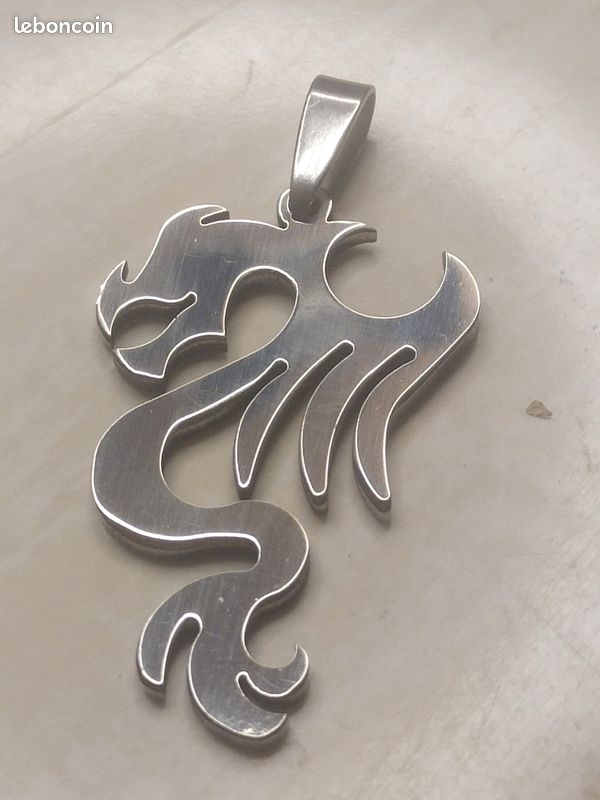 Pendentif dragon en émail vintage : collier bohème