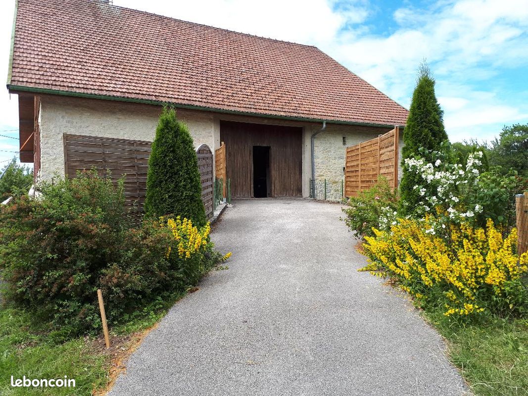 Appartement 2 pièces 43 m² · à Orchamps-Vennes · 43 m² · 545 €/mois