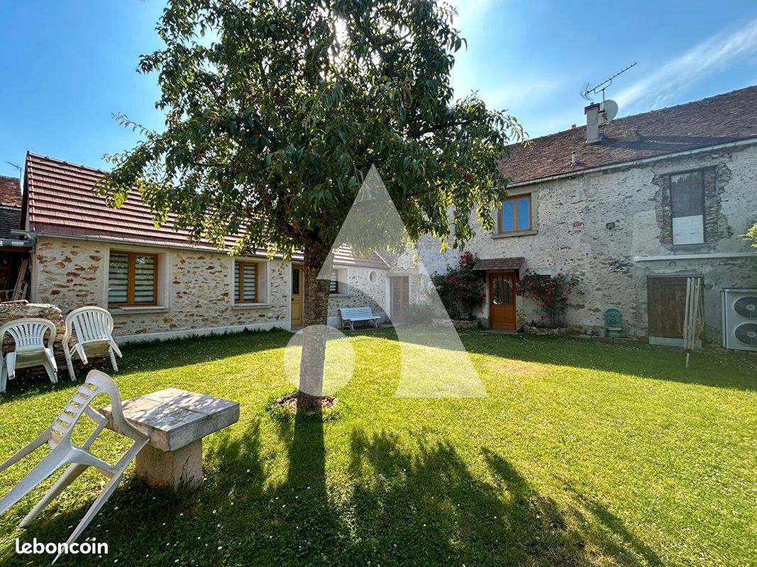 Maison 6 pièces 186 m² · à Saint-Augustin · 186 m² · 296 000 €