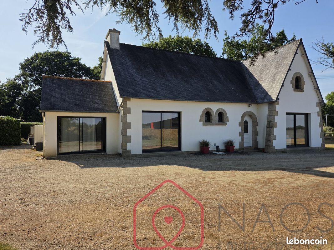 Maison 5 pièces 99 m² · à Bourbriac · 99 m² · 210 000 €