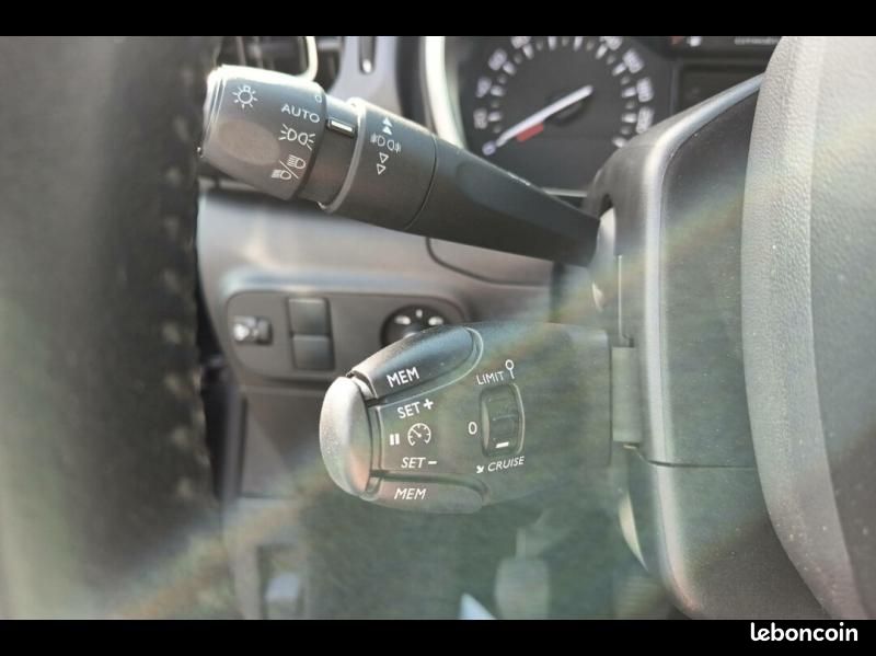 Citroen C3 1.2 PureTech 83ch S&S Shine Pack 123g (image 23)