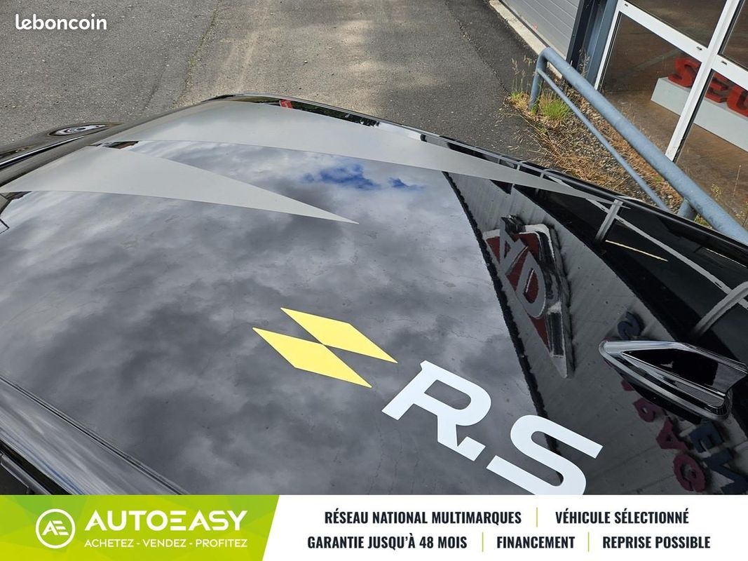 Renault Clio IV RS 1.6 220 TROPHY EDC 6 RS18 AKRAPOVIC (image 25)
