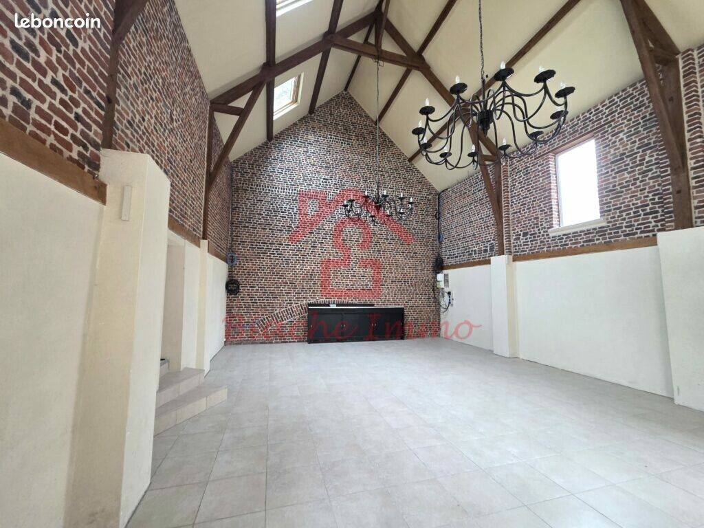 Local commercial 5 pièces 135 m² · à Brebières · 135 m² · 1 585 €/mois