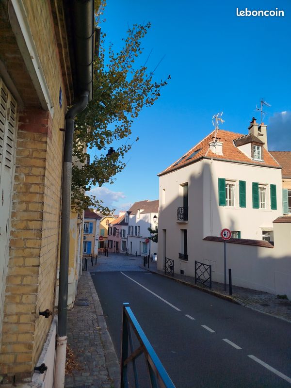 Appartement 1 pièce 24 m² · au Port-Marly · 24 m² · 350 €/mois