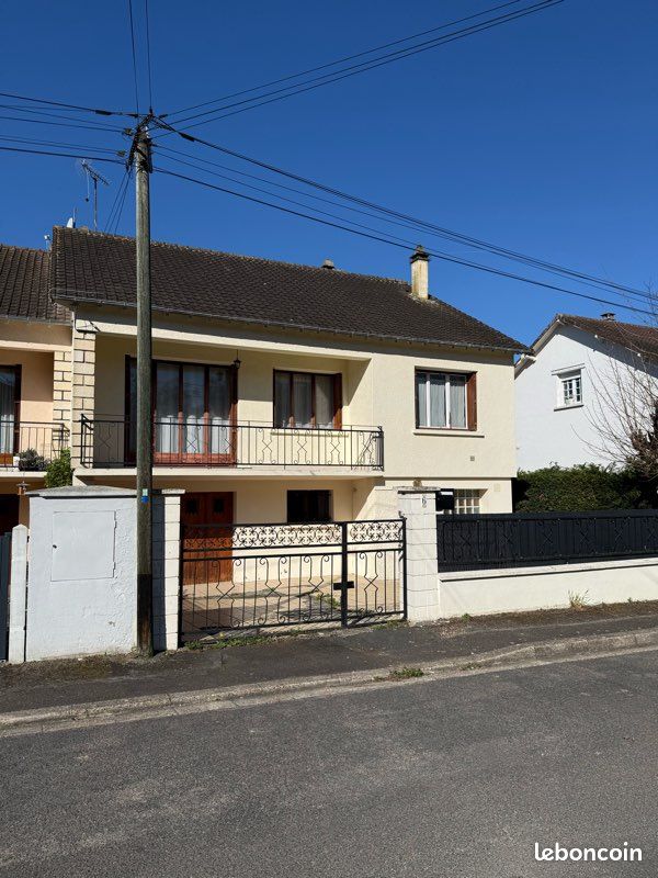 Maison 8 pièces 132 m² · à Les Mureaux · 132 m² · 250 000 €