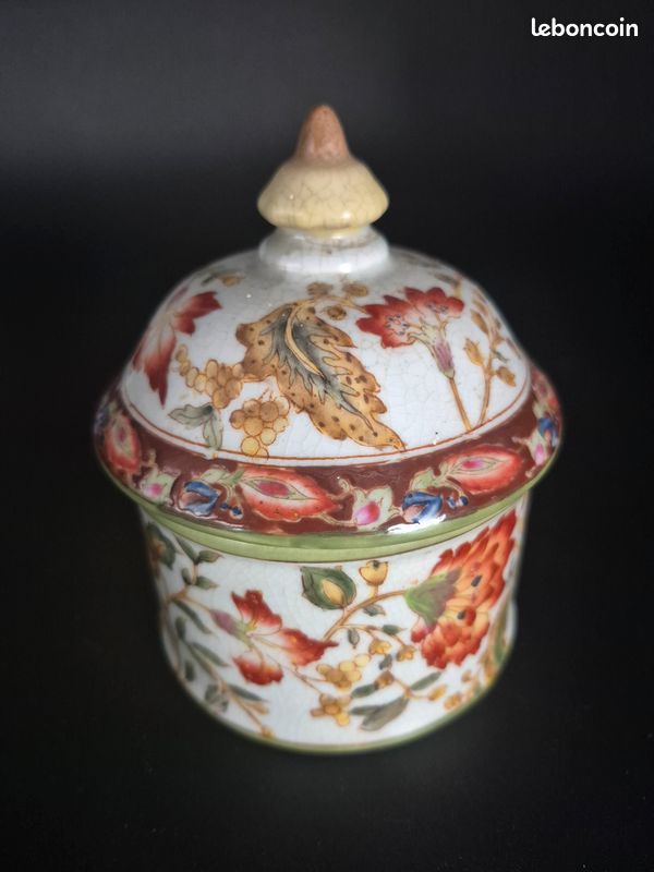 Boite avec couvercle en porcelaine 1895 WONG LEE décor fleuri (image 5)