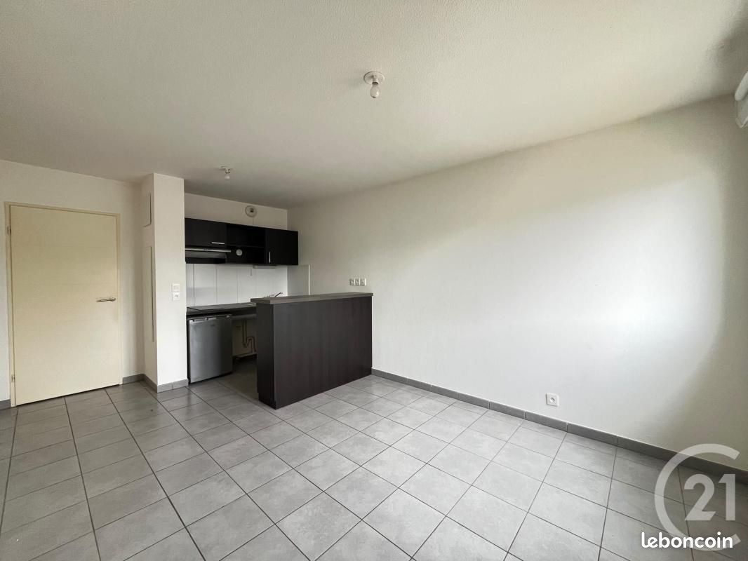 Studio 1 pièce 27 m² (image 2)