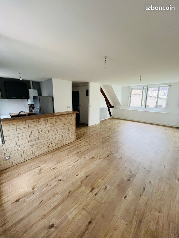 Appartement 3 pièces 75 m² · à Fougères · 75 m² · 670 €/mois