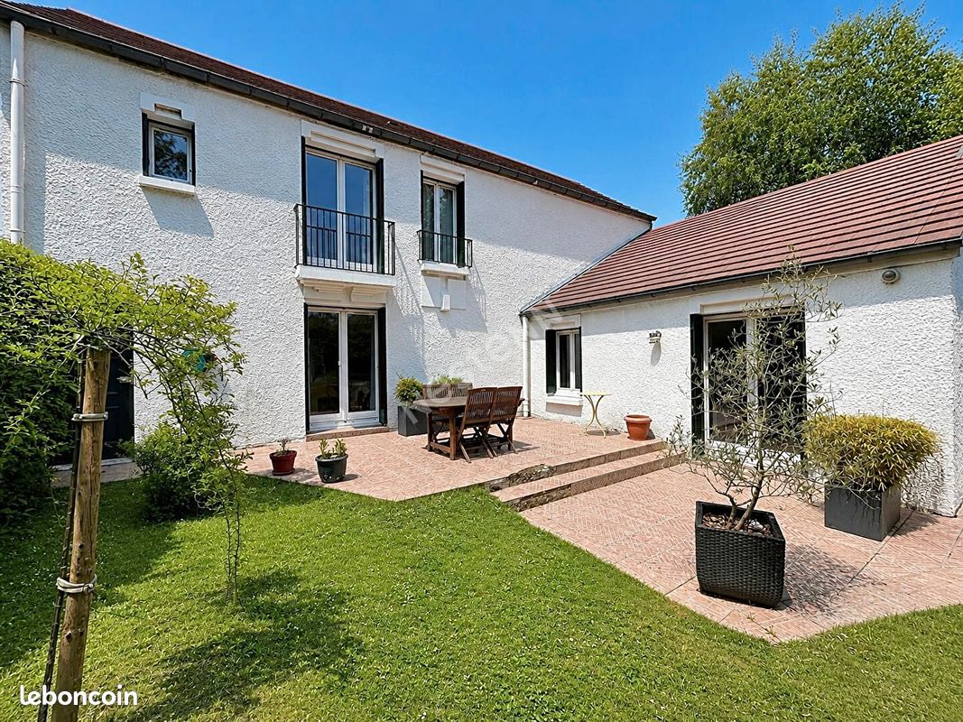 Maison 5 pièces 144 m² · à Asnières-sur-Oise · 144 m² · 367 500 €