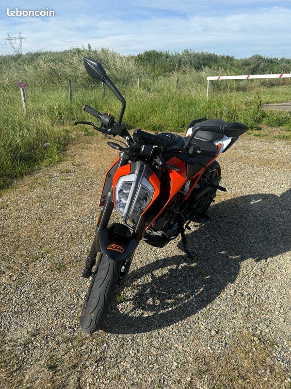 125 Duke 2017 (image 2)