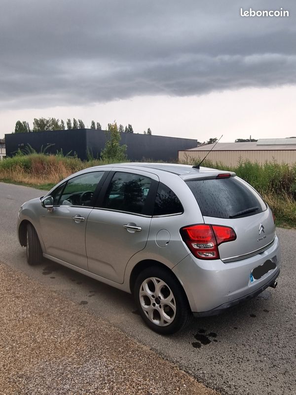 Citroën C3 1.6 vti 120 cv Exclusive full option cuir (image 2)
