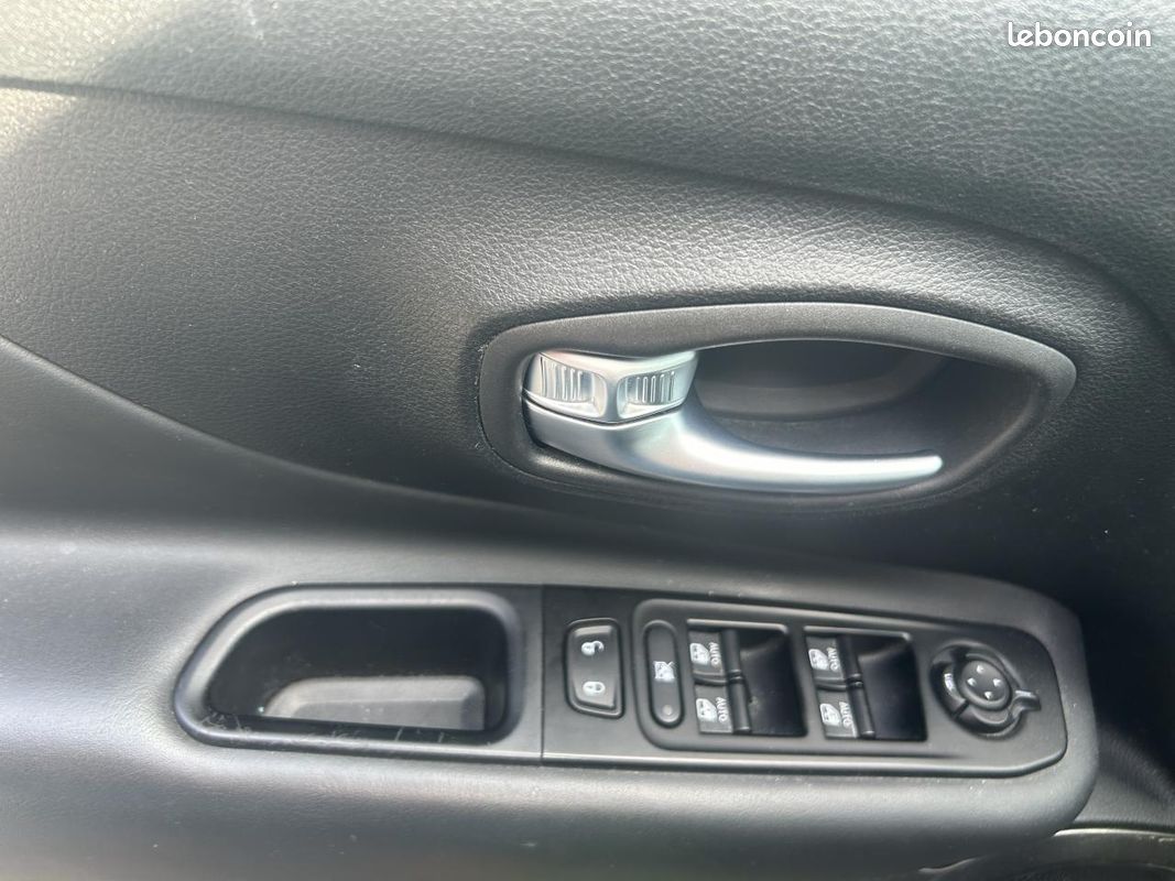 JEEP RENEGADE 1.3 GSE T4 - 150 - BVR 4x2 Limited - CAMERA DE RECUL- BOITE AUTO- ENTRETIENS CONCESSIONS (image 29)