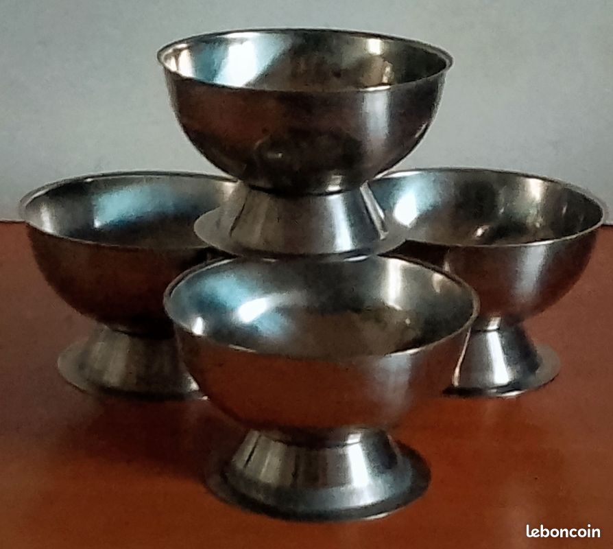 4 Coupes à Glace Inox Sur Pied - Hauteur 4.5cm, Diamètre 9cm